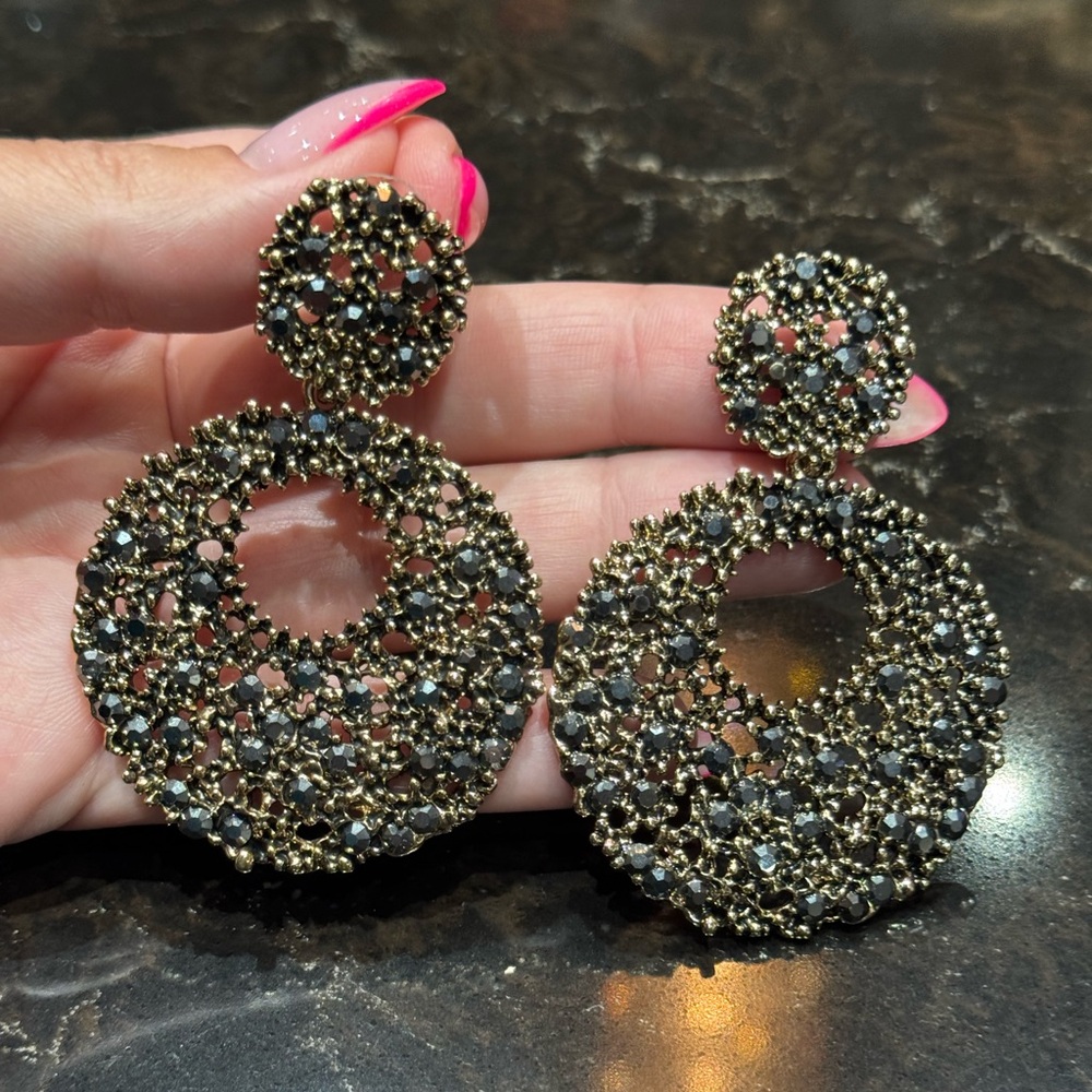 Elegant Gold and Black Statement Earrings